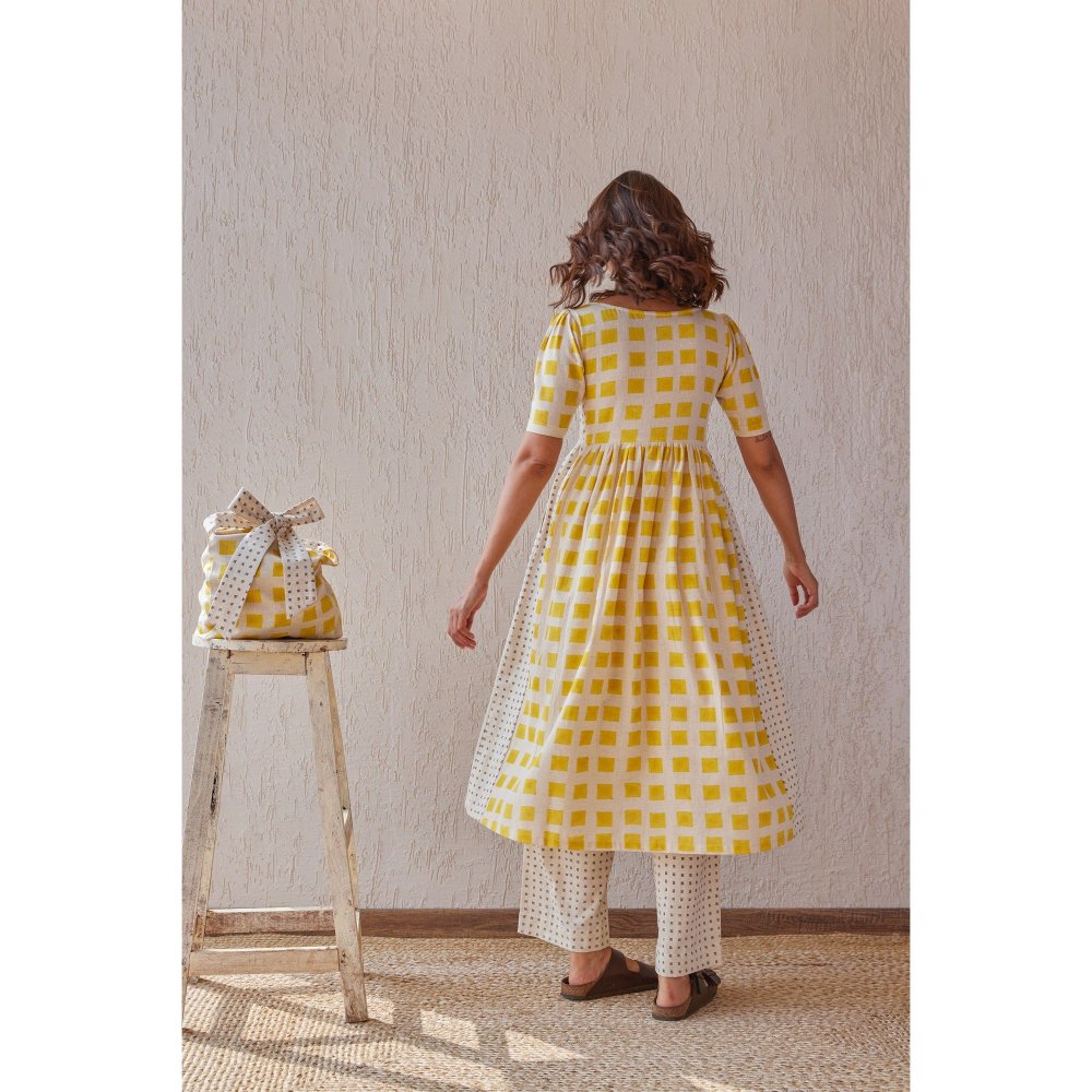 The Yellow Bow Canary Yellow Co-Ord (Set of 2)