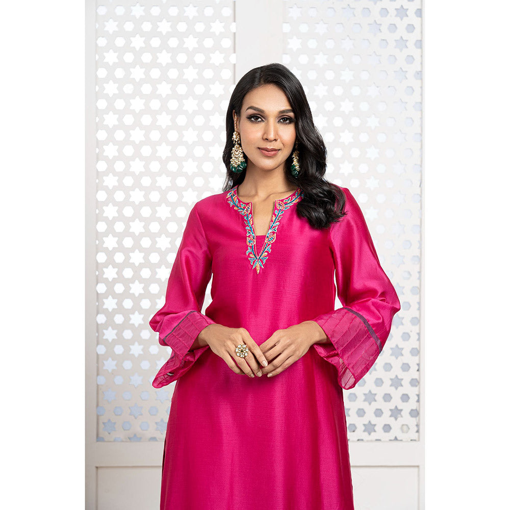 THE AARYA Pink Handwoven Chanderi Embroidered Kurta (Set of 3)