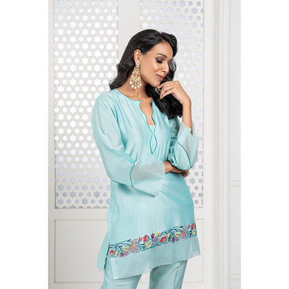 THE AARYA Aqua Blue Handwoven Chanderi Embroidered Short Kurta (Set of 3)