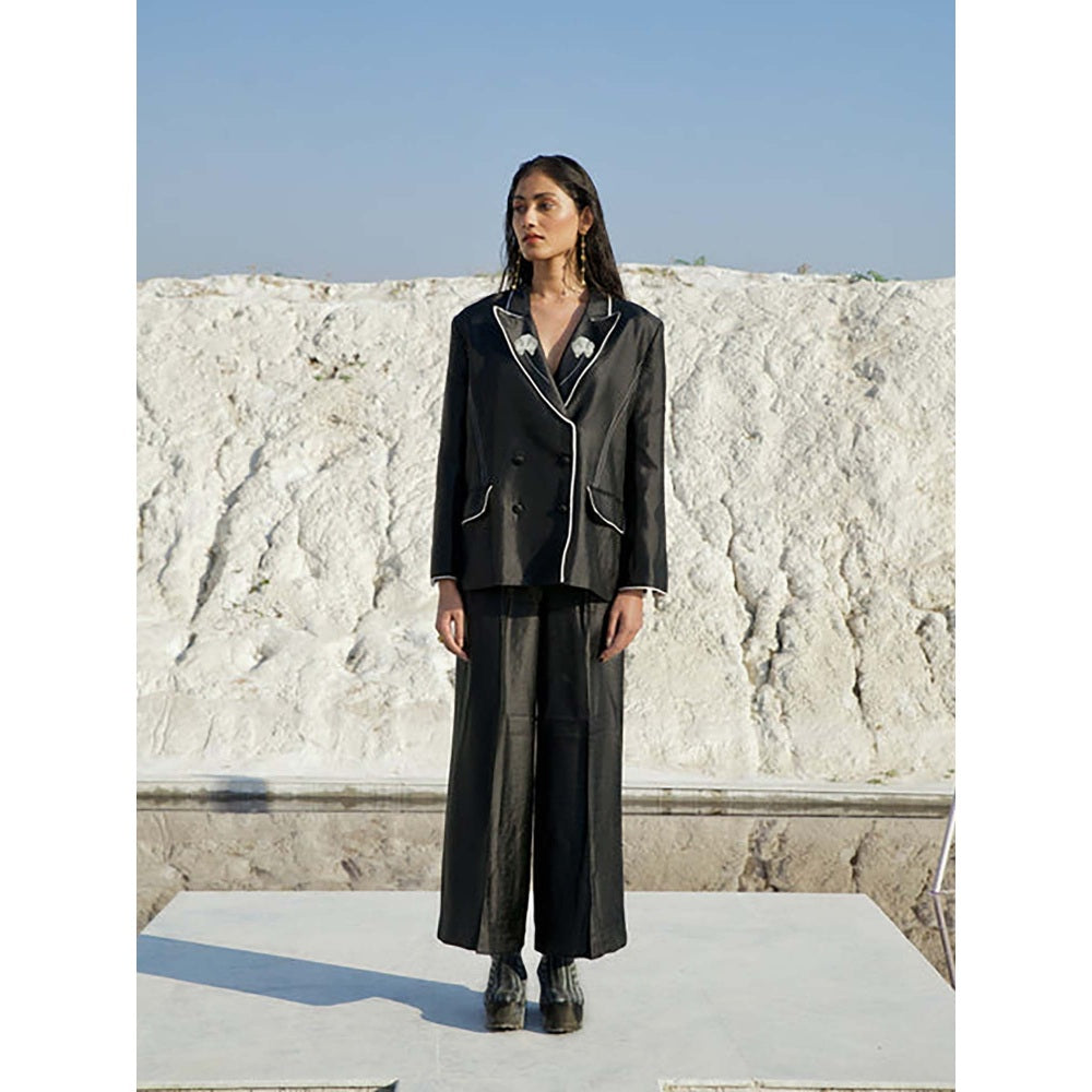 The Loom Art Black Spade Blazer With Bralette And Pant Co-Ord Set