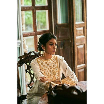 The Whole Nine Yards Ekkam Ivory Kurta