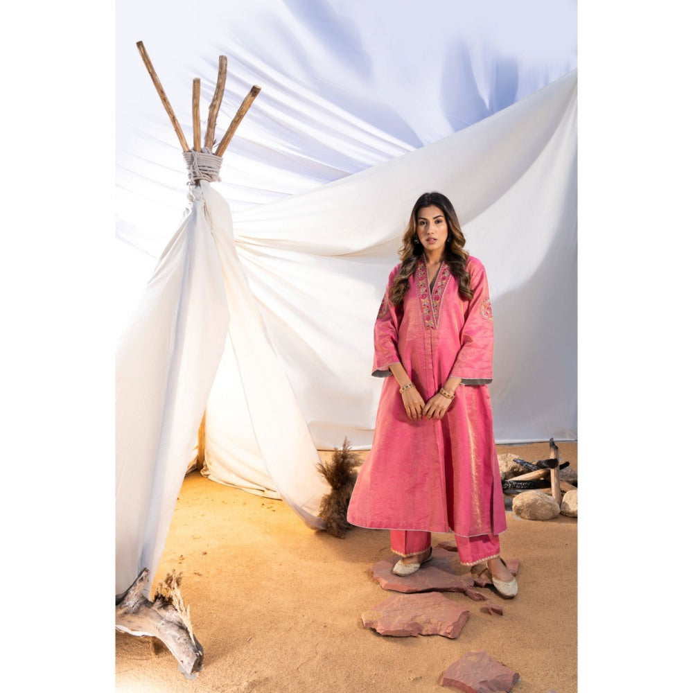 The White Tree Studio Pink Handloom Zari Embroidered Kurta with Pant & Inner (Set of 3)