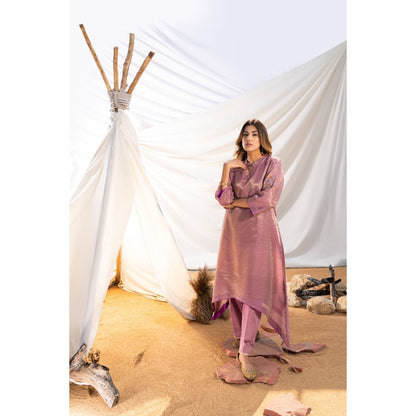 The White Tree Studio Mauve Handloom Zari Kurta, Pant, Inner & Embroidered Belt (Set of 4)