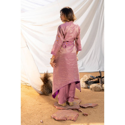 The White Tree Studio Mauve Handloom Zari Kurta, Pant, Inner & Embroidered Belt (Set of 4)