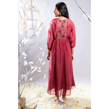The White Tree Studio Farheen Maroon Applique On Panel Kurta with Pant & Inner (Set of 3)