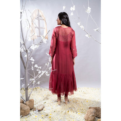 The White Tree Studio Parizad 3D Florals & Embroidered Kurta with Pant & Inner (Set of 3)