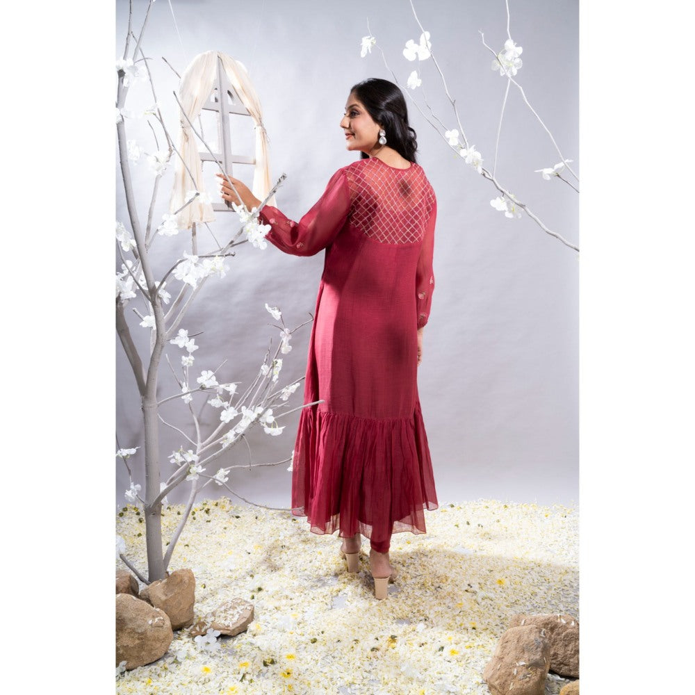 The White Tree Studio Parizad 3D Florals & Embroidered Kurta with Pant & Inner (Set of 3)