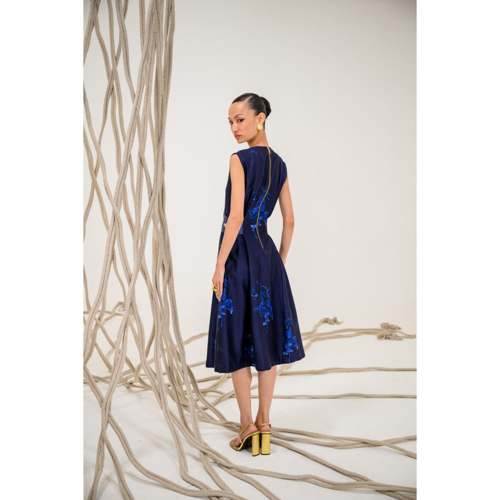 The Dramebaaz Company Niloufar Adjustable Midi Dress