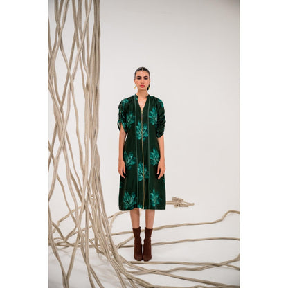 The Dramebaaz Company Green Frost leaf Zipper Closure Midi Dress