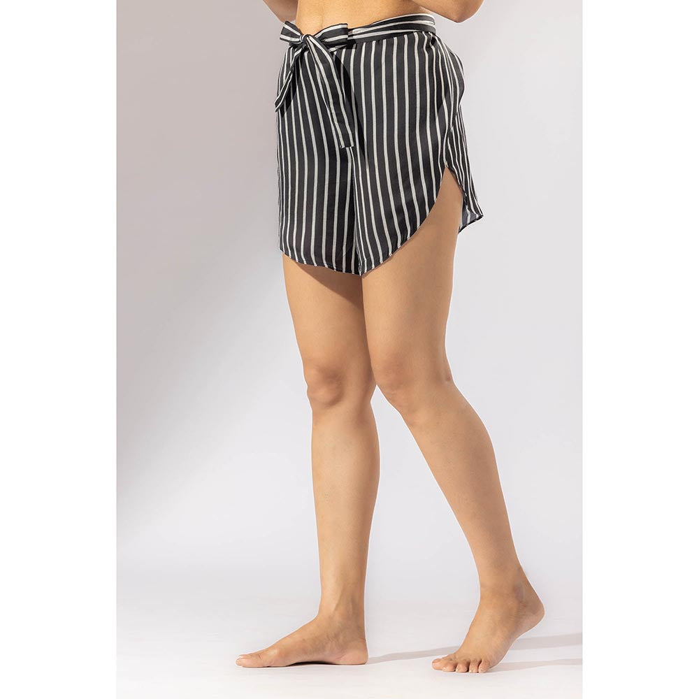 Thee Modern Roots Starling Printed Shorts (Set of 2)