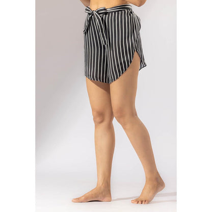 Thee Modern Roots Starling Printed Shorts (Set of 2)