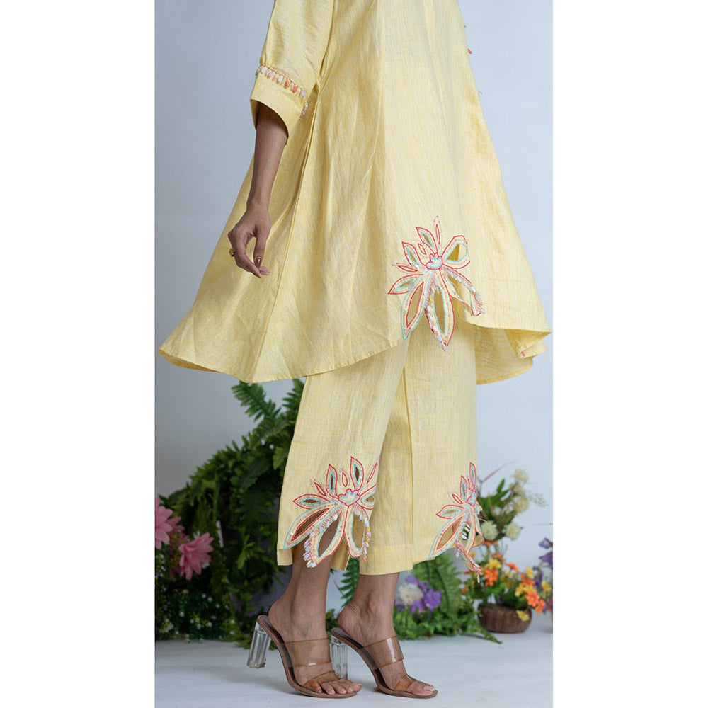 The House of Hemp Women Yellow Latest Stylish Kurta and Pant (Set of 2)
