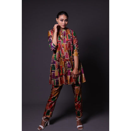 THETAA Multi-Colour Pintuck Kurta with Pant (Set of 2)