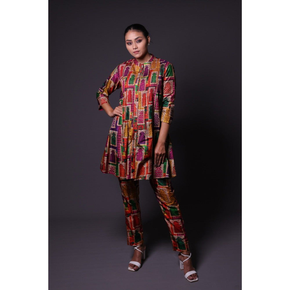 THETAA Multi-Colour Pintuck Kurta with Pant (Set of 2)