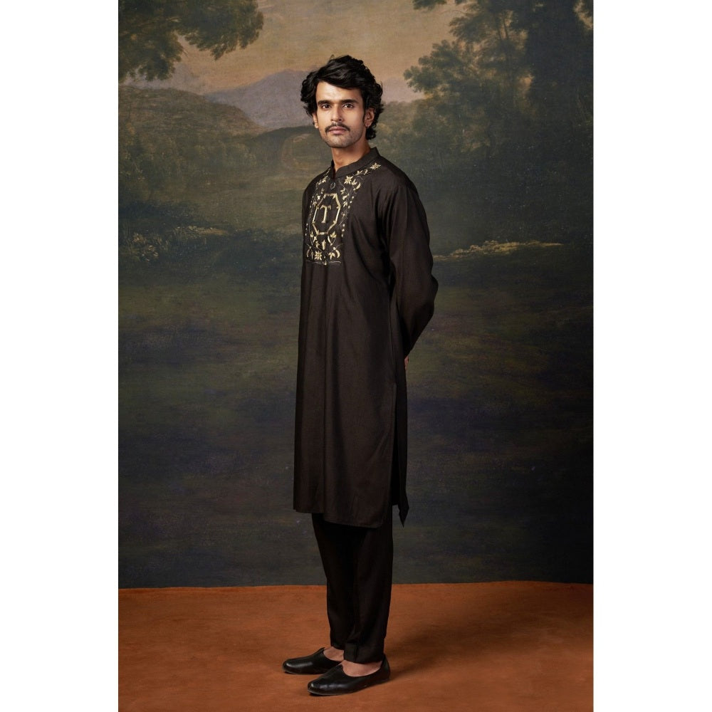 THETAA Men Black Hand-Embroidered Kurta with Pyjama
