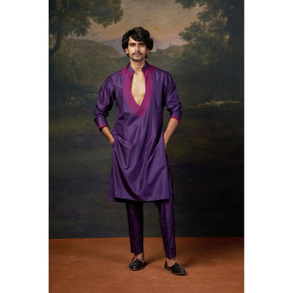 THETAA Men Purple Embroidered Kurta with Pyjama