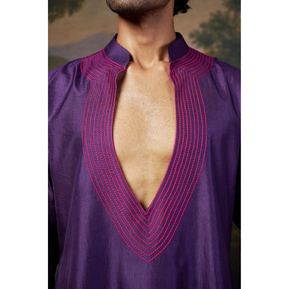 THETAA Men Purple Embroidered Kurta with Pyjama