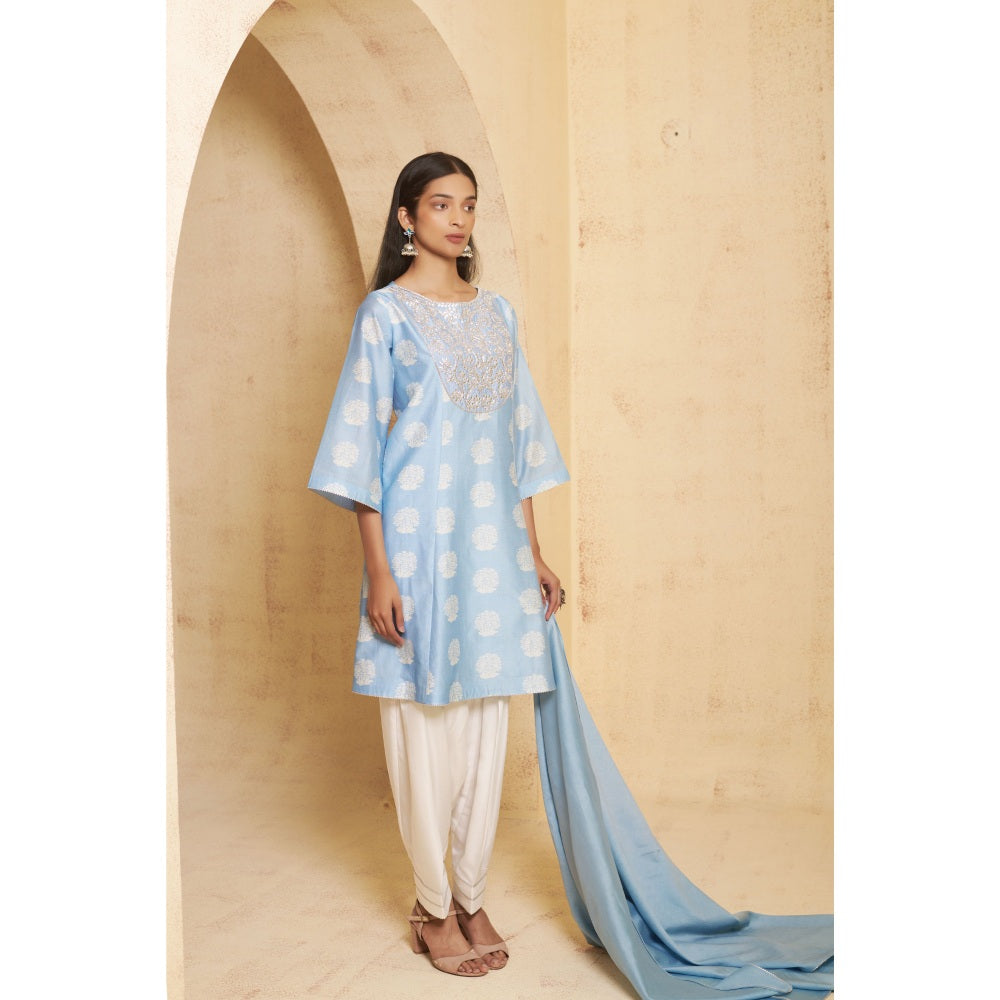 THETAA Womens Blue Floral Print Gota Work Kurta and Salwar
