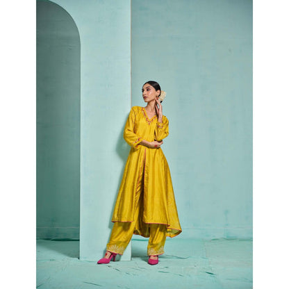 The Clothing Therapy Yellow Kurta with Pant (Set of 2)