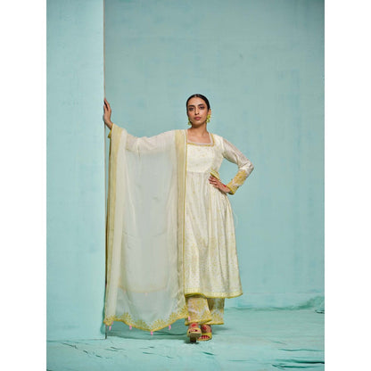 The Clothing Therapy Ivory Square Neck Kurta with Pant and Dupatta (Set of 3)