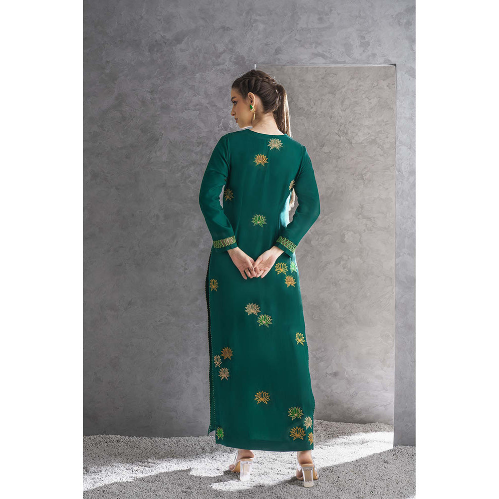 THE SILK LOVE Green Lush Lotus Kurta With Pant And Dupatta