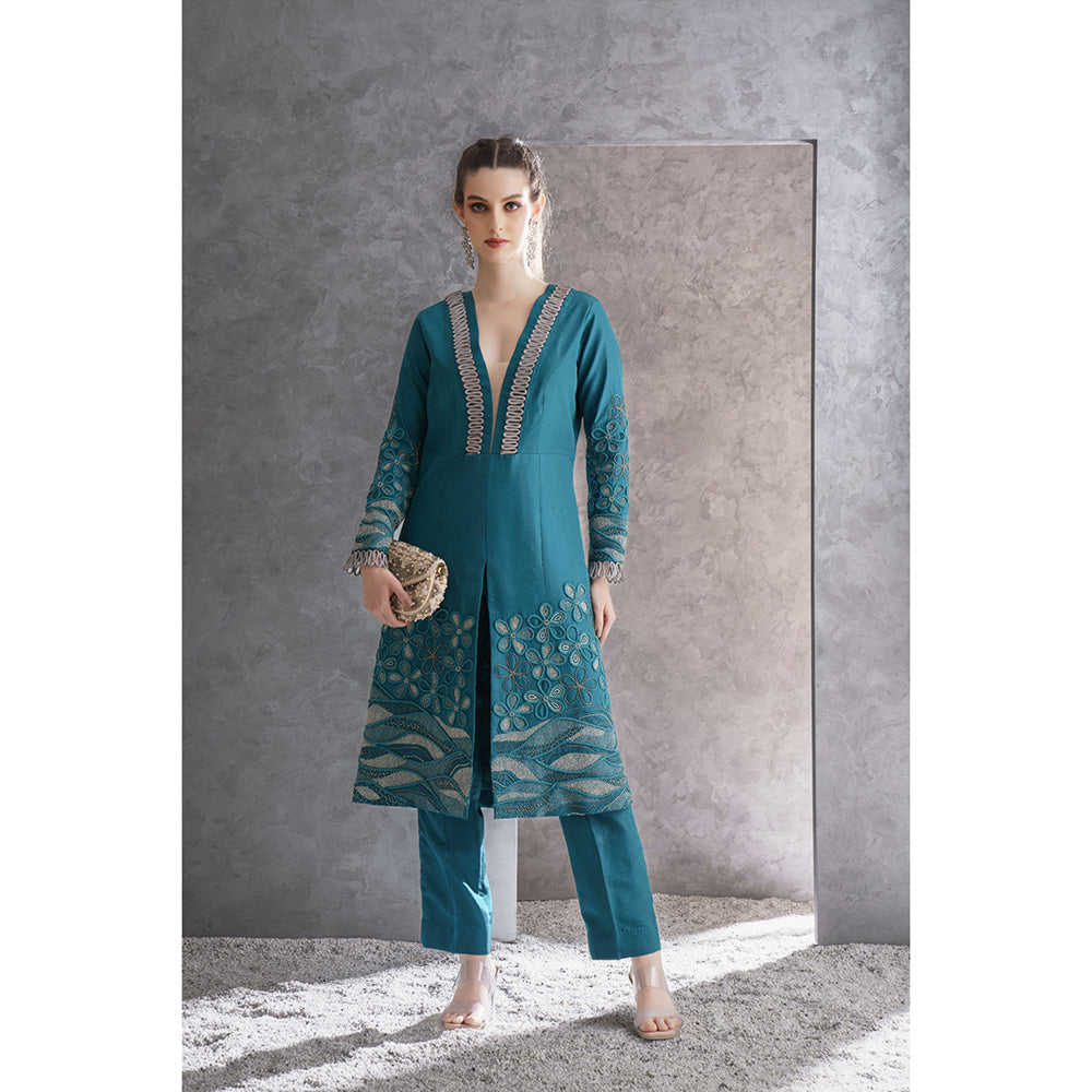 THE SILK LOVE Womens Silk Embroidered Teal Kurta with Pant