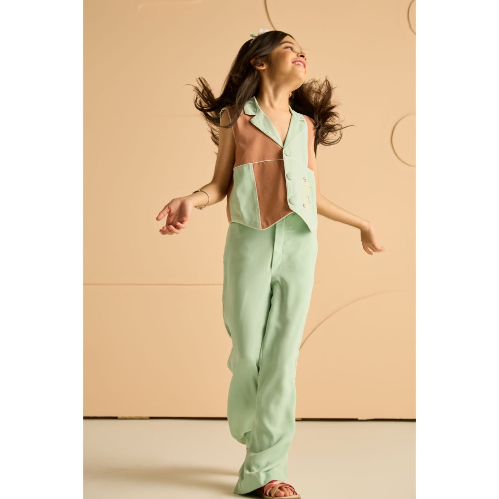 Tilsim by Sagarika Mehrotra Girls Woodland Hare Co-Ord Green (Set of 2)