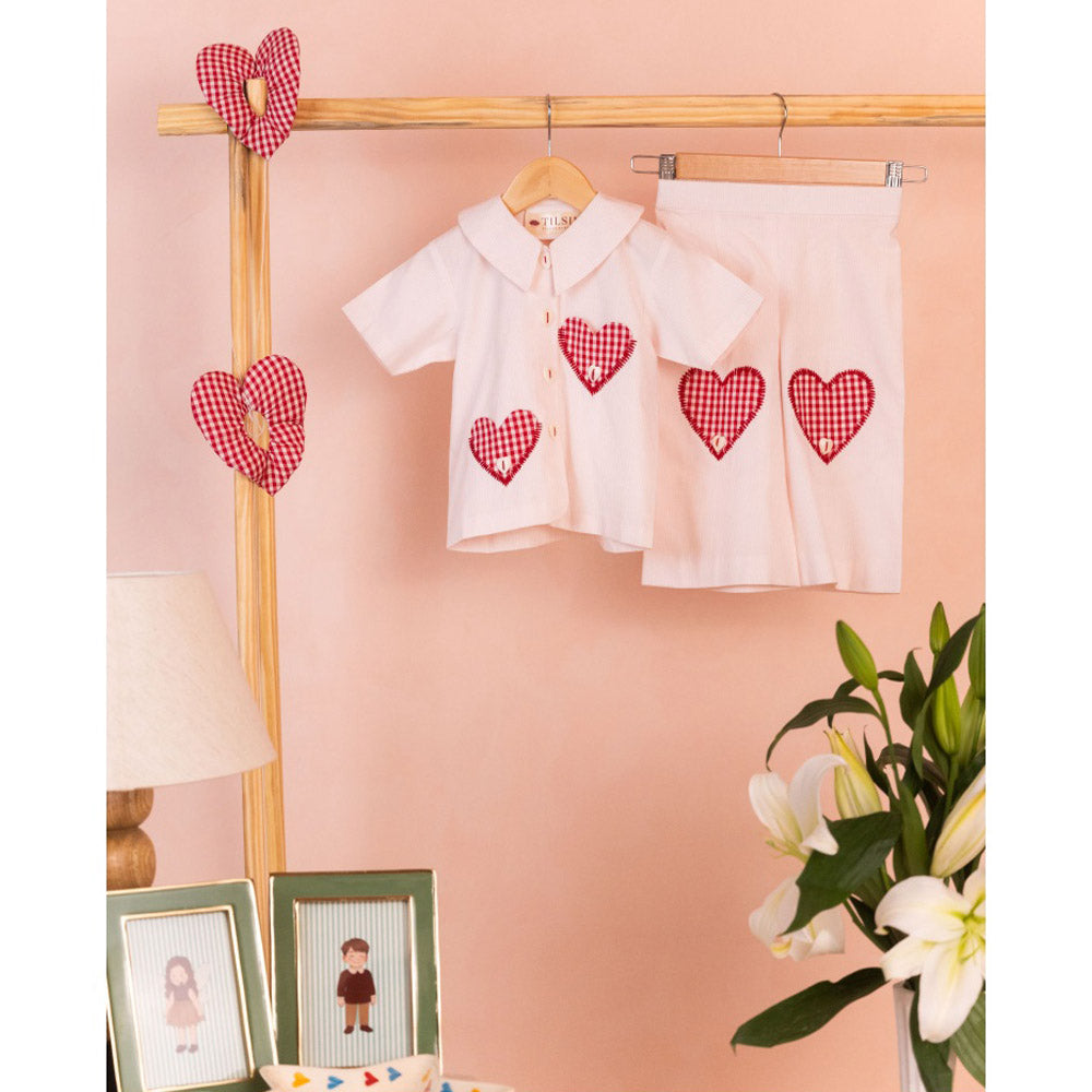 Tilsim by Sagarika Mehrotra Pink Sweetheart Stitches Shirt & Shorts