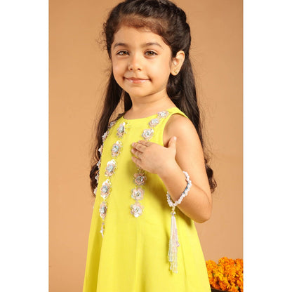 Tilsim by Sagarika Mehrotra Peeli Rajnigandha Kurta With Pant