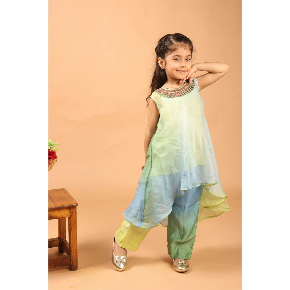 Tilsim by Sagarika Mehrotra Gulbahaar Kurta With Slip And Pant