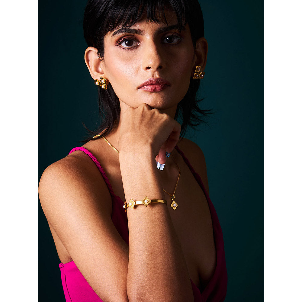 Trazenie Chameli Jewellery Set -Studs with Long Necklace with Bracelet