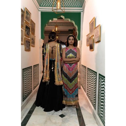 Tussya by Shreya Gyaana Multi-Color Kurta with Pant (Set of 2)
