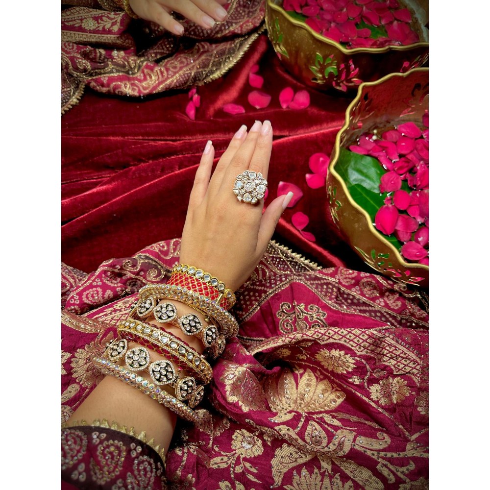 Tussya by Shreya Suhana - White Gold