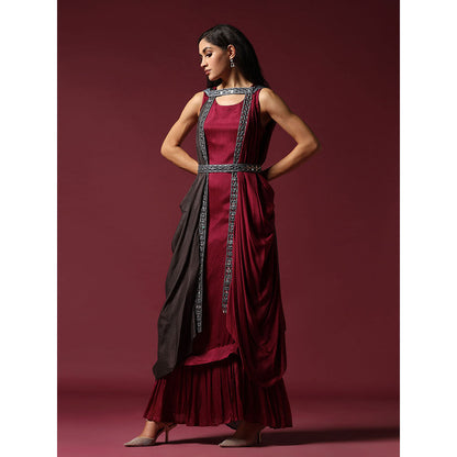 "Two Sisters" by Gyans Maroon and Grey Draped Cape Set with Belt (Set of 3)