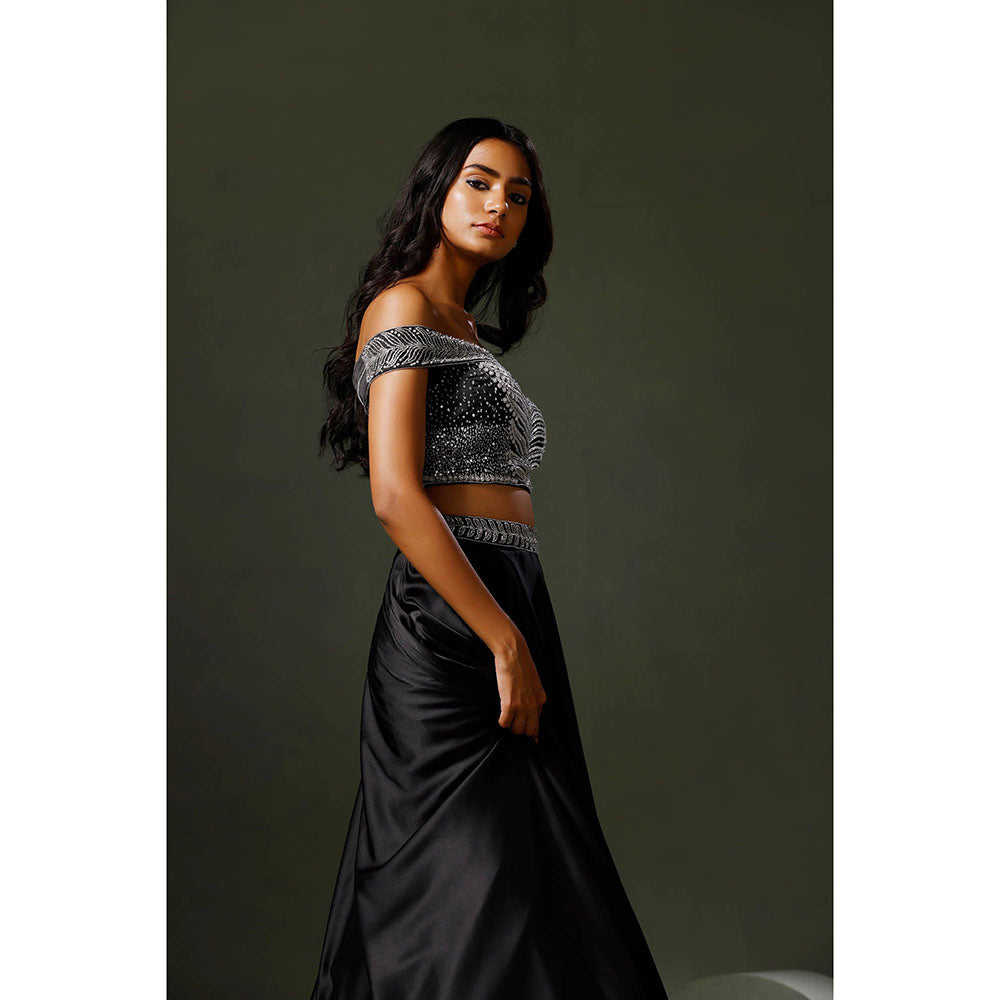 "Two Sisters" by Gyans The Black Chandni Lehenga with Blouse (Set of 2)