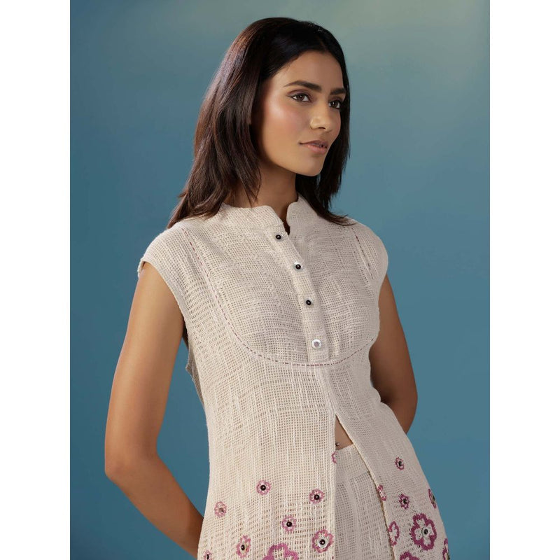 "Two Sisters" by Gyans Organic Jute Thread Embroidered Floral Work Co-Ord (Set of 2)