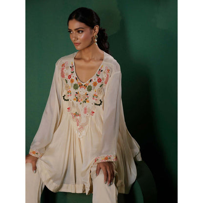 "Two Sisters" by Gyans Ivory Resham Thread Stone Embroidery Kurti with Pant (Set of 2)
