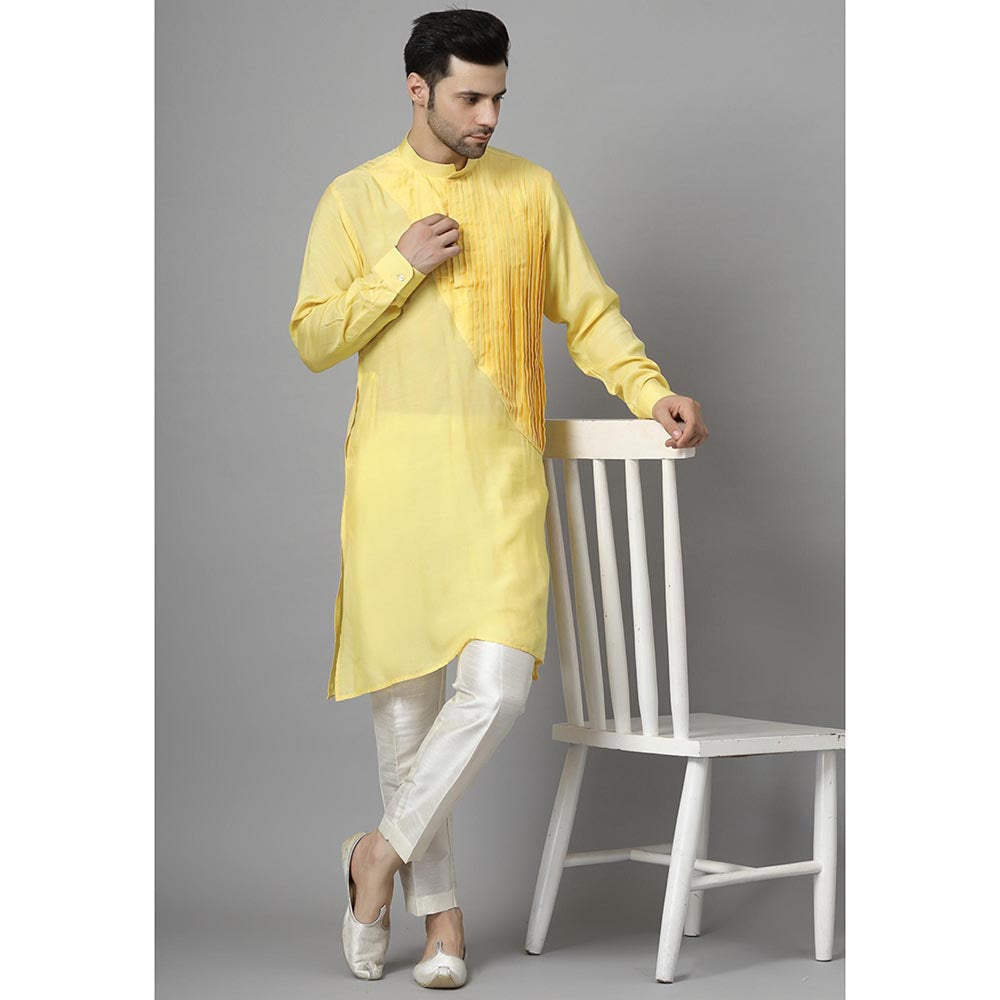 UTSAV FASHION Men Yoke Design Pleated Kurta with Pant