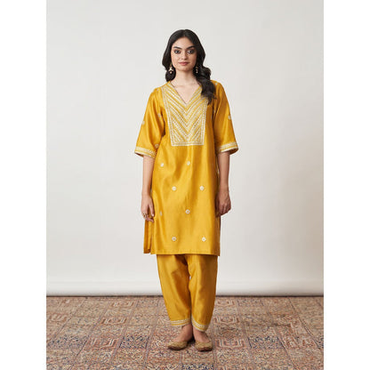 Vaaya The Sarson Silk Chanderi Ensemble Yellow Kurta with Pant and Dupatta (Set of 3)
