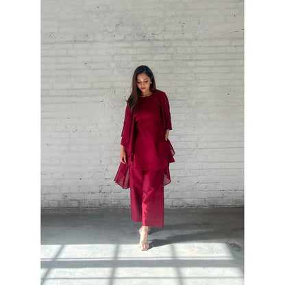 Vaaya The Waterfall Ensemble Overlay with Kurta and Pant -Burgundy (Set of 3)
