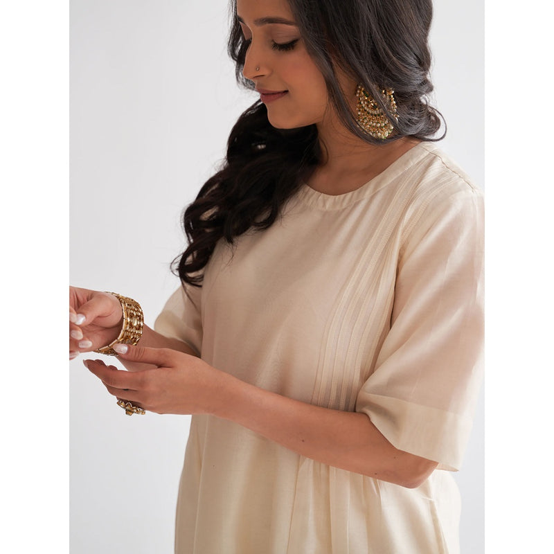 Vaaya Off White Pure Silk Chander Kurta with Pant (Set of 2)