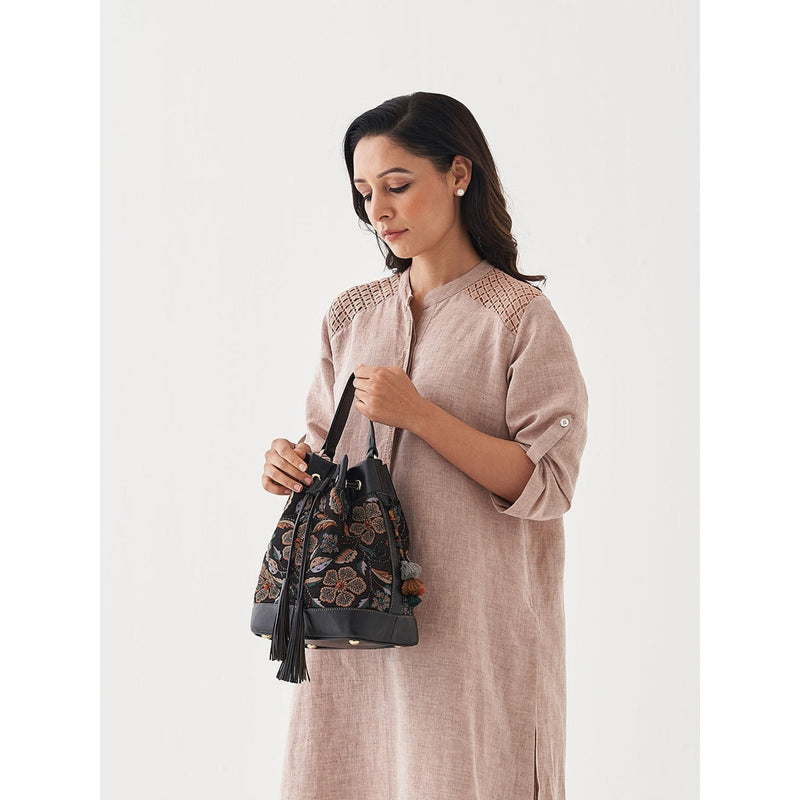 Vaaya Black The Poppy Handheld Bag With Detachable Straps