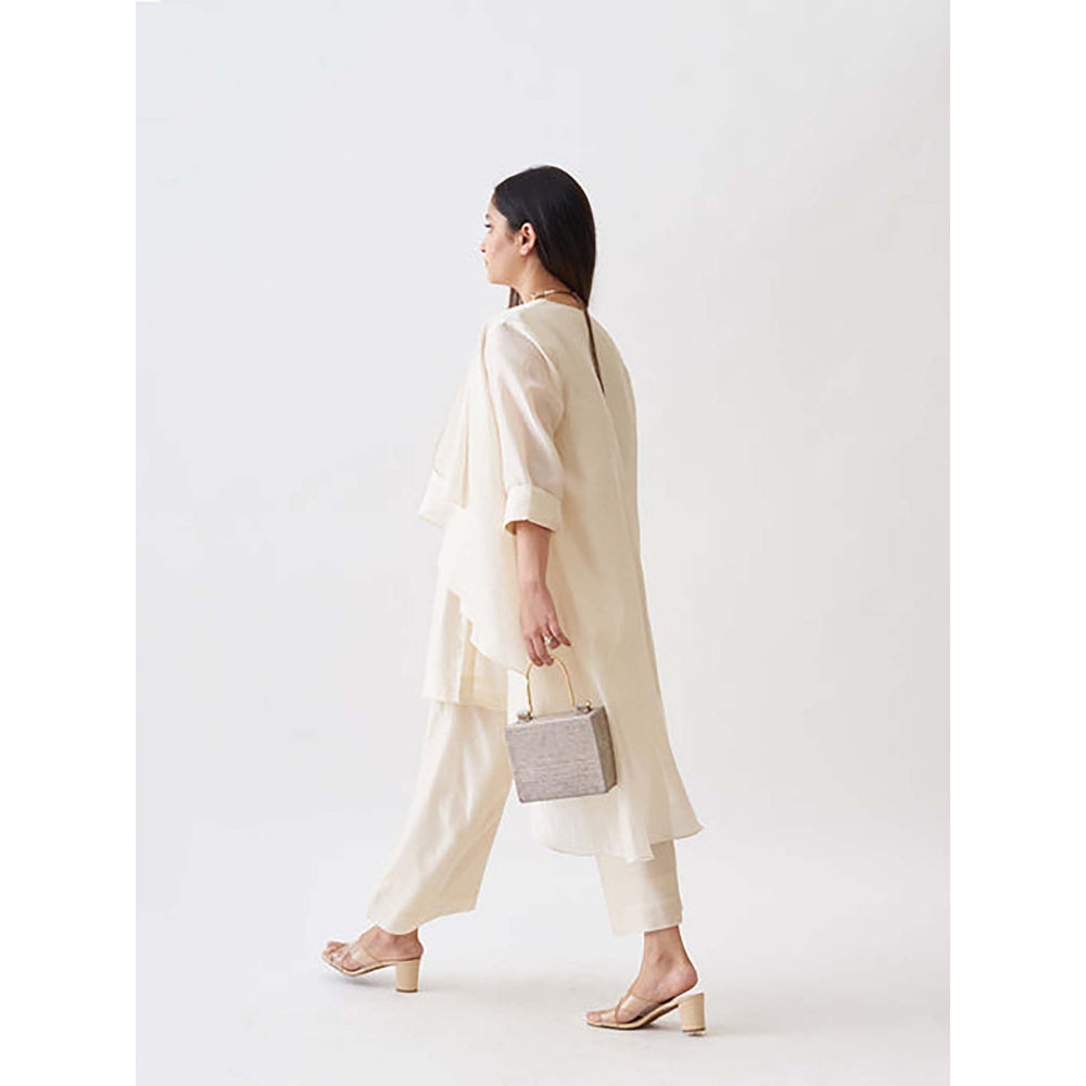 Vaaya The Waterfall Ensemble - Off-White Shrug