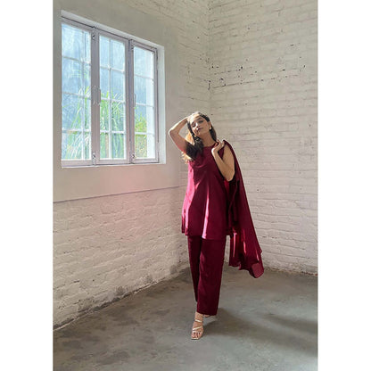 Vaaya The Waterfall Ensemble -Burgundy Shrug