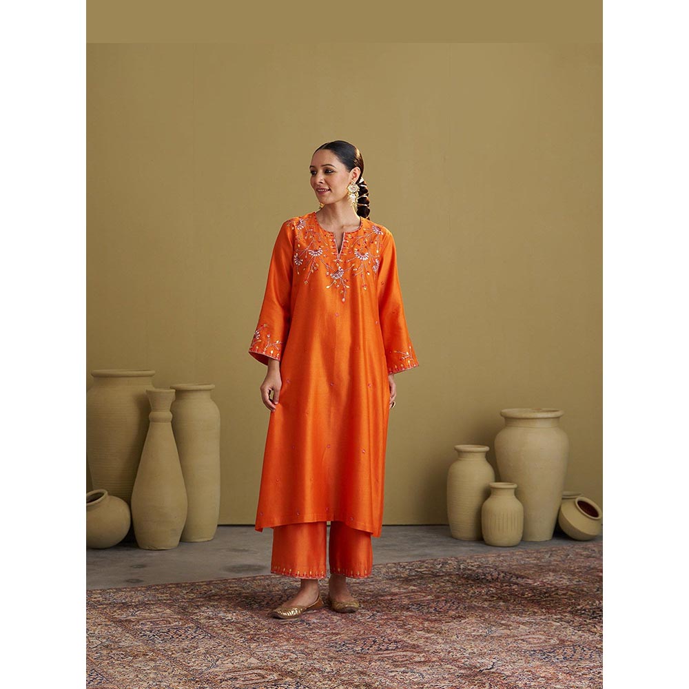 Vaaya The Narangi Silk Chanderi Orange Kurta With Pant And Dupatta