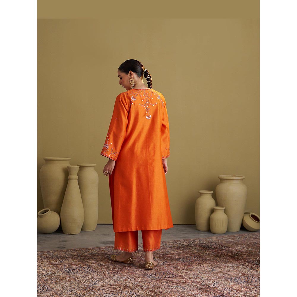 Vaaya The Narangi Silk Chanderi Orange Kurta With Pant And Dupatta