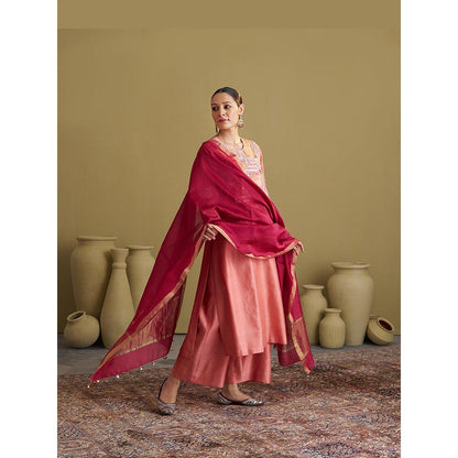 Vaaya The Silk Chanderi Peach Kurta With Pant And Dupatta