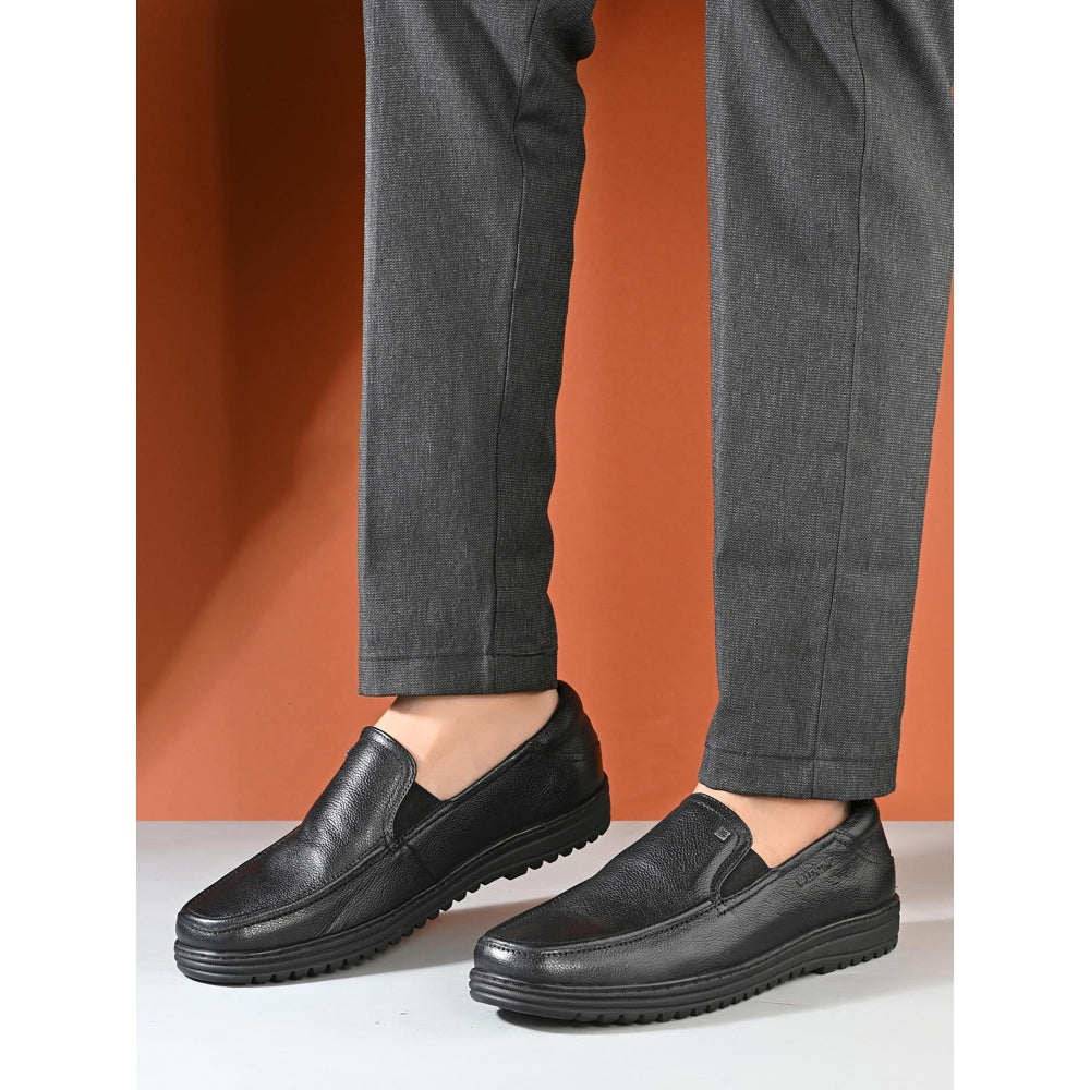 Valentino Men Black Casual Loafers