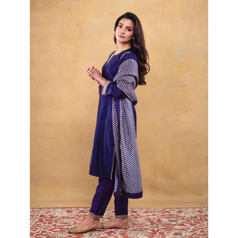Vama Asher Purple Embroidered Kurta With Pant And Dupatta (Set of 3)