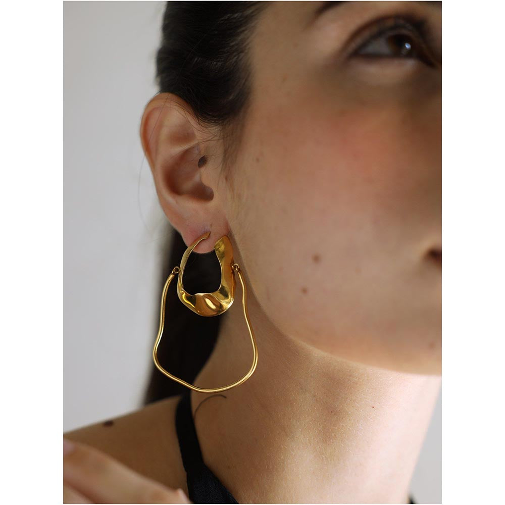 VARNIKA ARORA Serene Dangler
